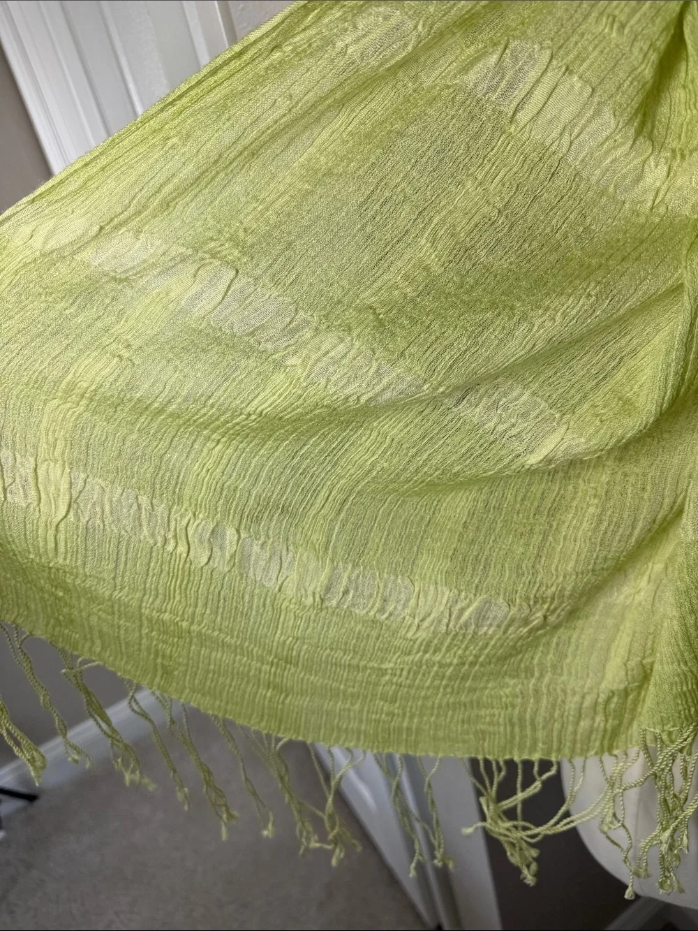 Saks 5th Avenue lime green textured scarf shawl cashmere and silk